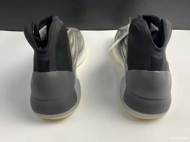 Barium H68771 Quantum Yeezy Adidas 0529